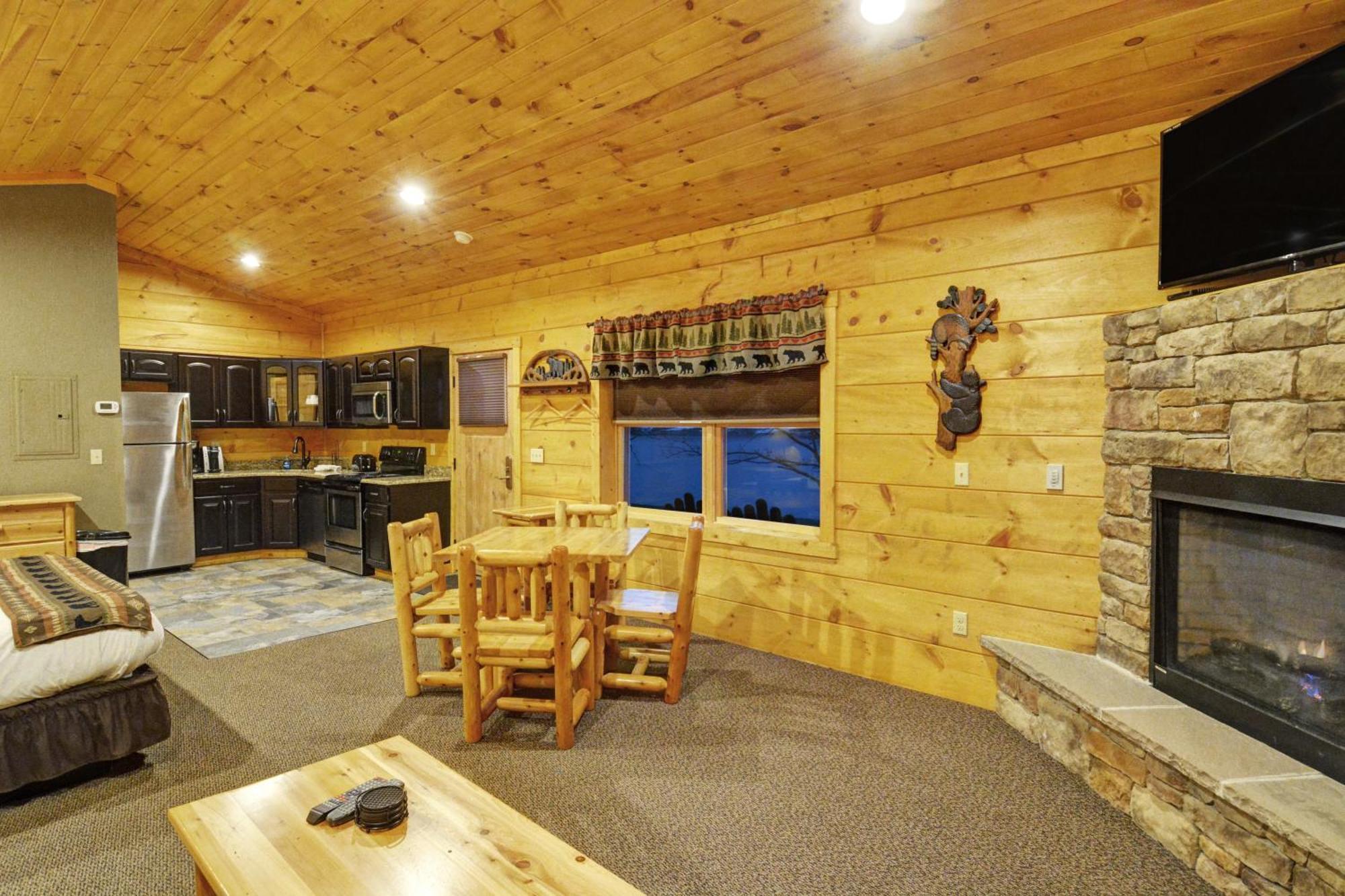 The Lodges At Sunset Village McHenry Δωμάτιο φωτογραφία